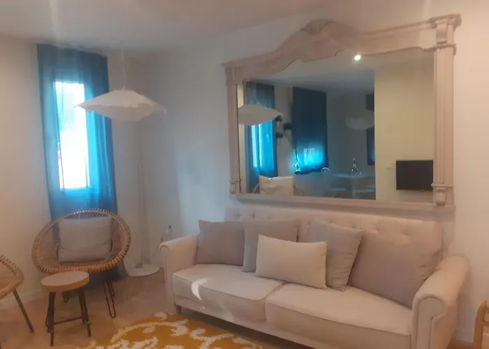 Hotel apartamentowy El Mirador Del Alcazar Segowia