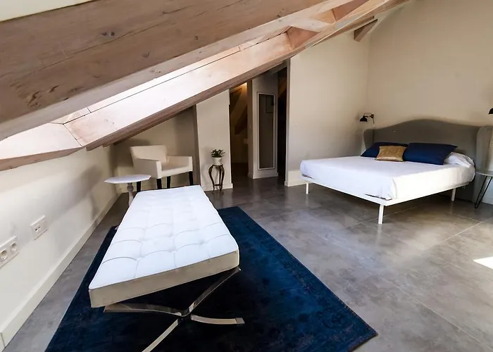 Hotel apartamentowy El Mirador Del Alcazar Segowia